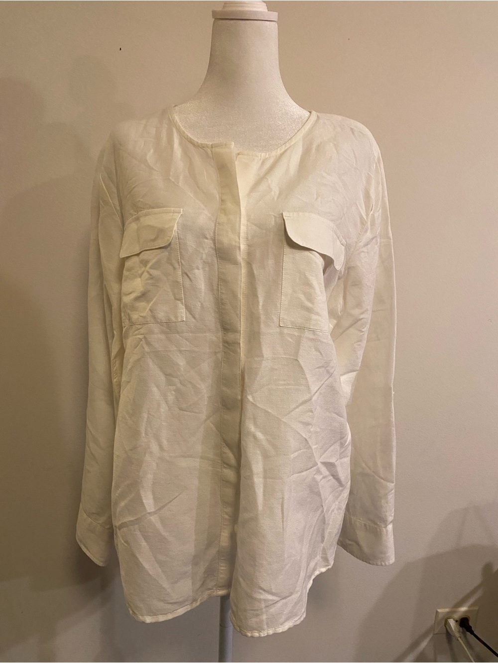 Talbots White Button-Front Linen  Blouse with Long Roll Up Sleeves  size Large